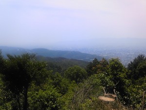 大文字山の頂上から京都市内