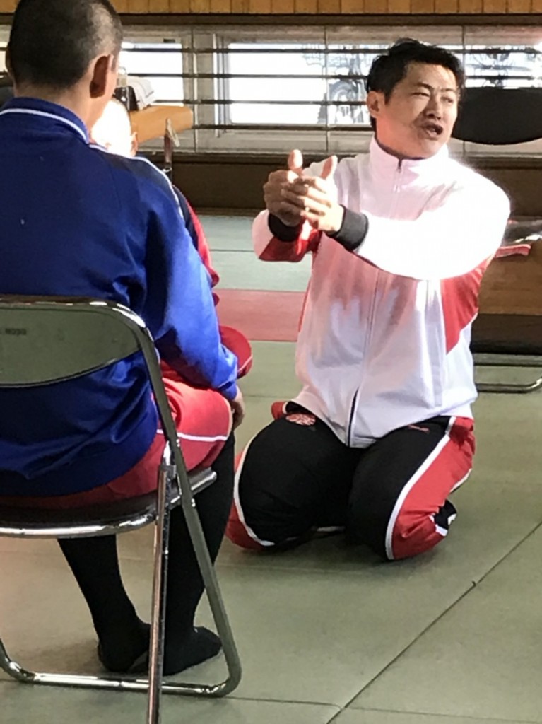 質問を投げかける