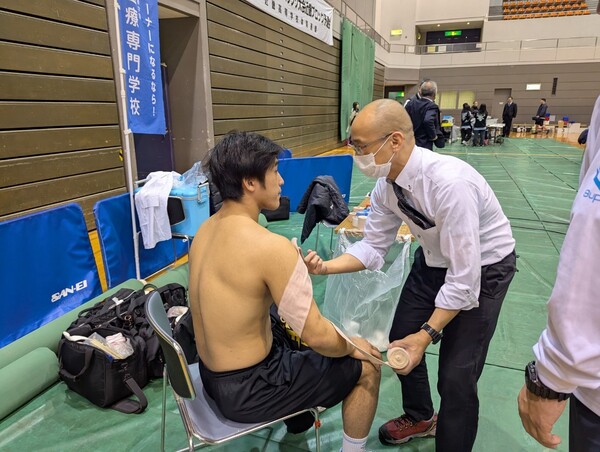 LINE_ALBUM_レスリング近畿高等学校選手権大会_250120_6.jpg